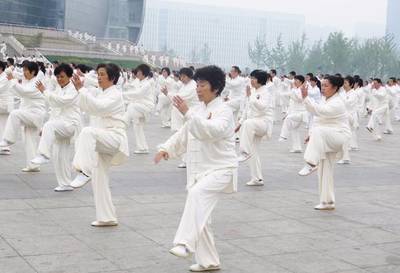 太极拳的健身功效与武术传承